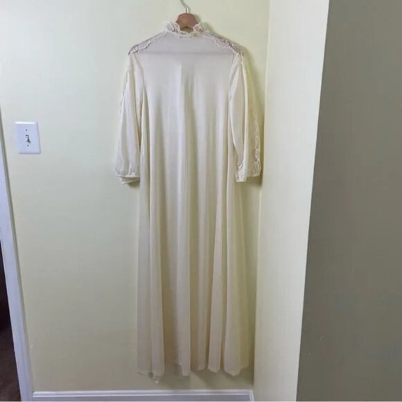 Vintage Ilise Stevens White Lace Nightgown Robe Made in USA SIZE SMALL - Picture 5 of 11